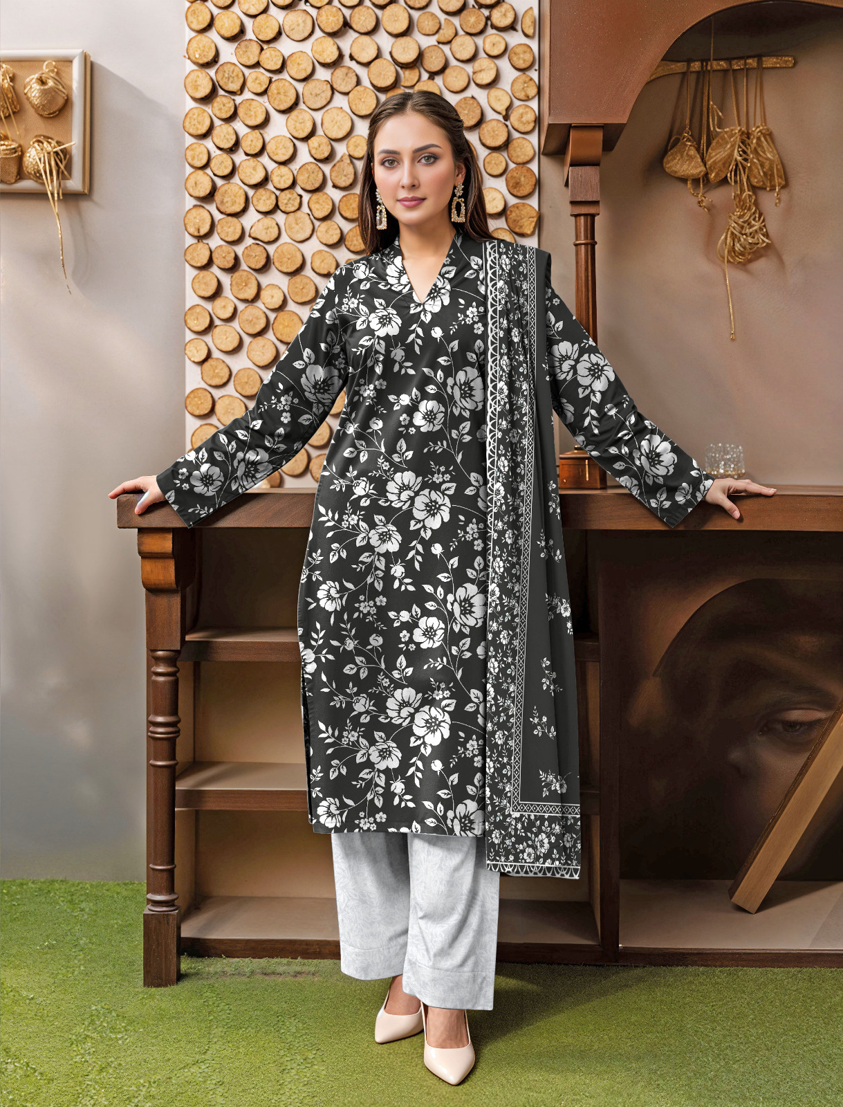 3 Piece Flower Print Suit - Image 4