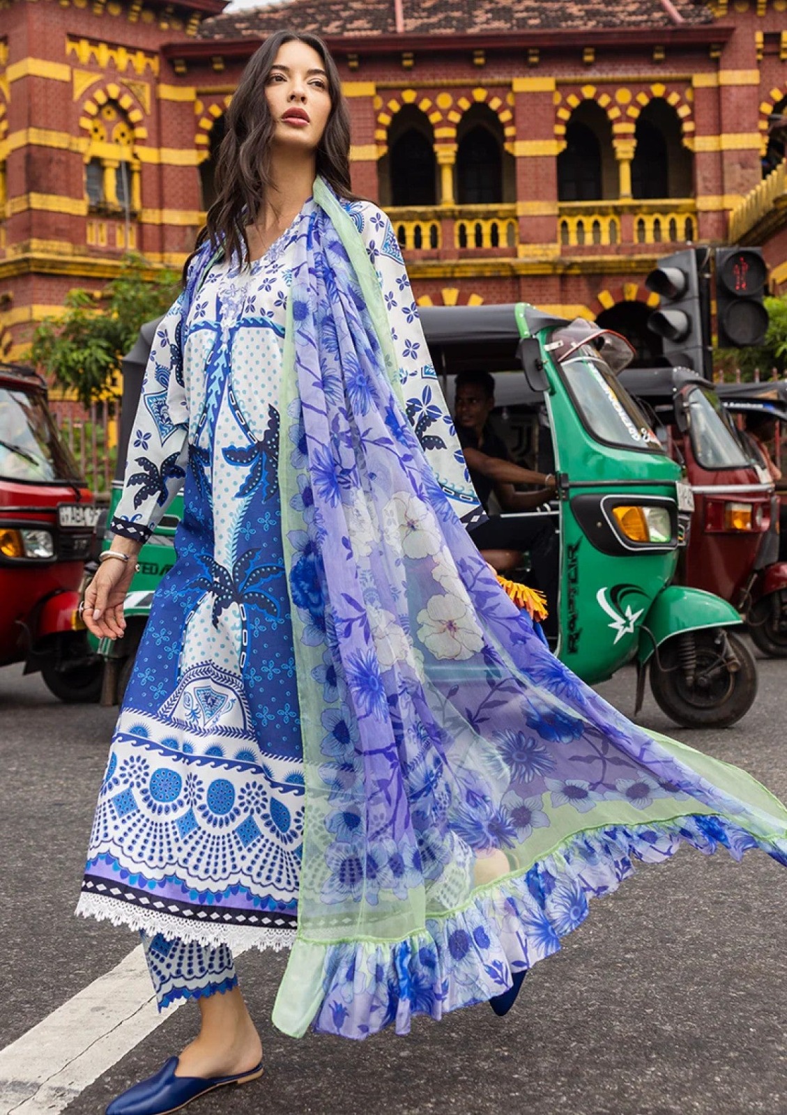 Digital Print 3 Piece Lawn Suit - Image 2