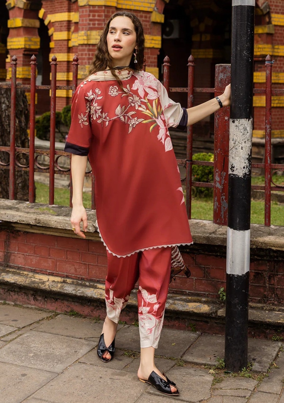 Digital Print 3 Piece Lawn Suit - Image 2