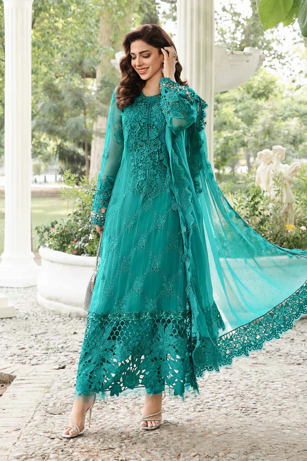 Maria B. Ummer Chikankari Suit